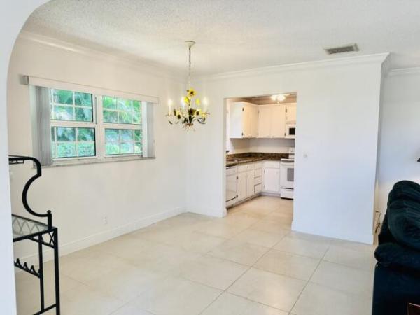 Tudor 2 South, 340 Orange Tree Dr #5, Atlantis, Florida 33462, image 2