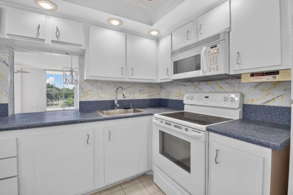 Boca Teeca, 5301 NW 2nd Ave #4050, Boca Raton, Florida 33487, image 1