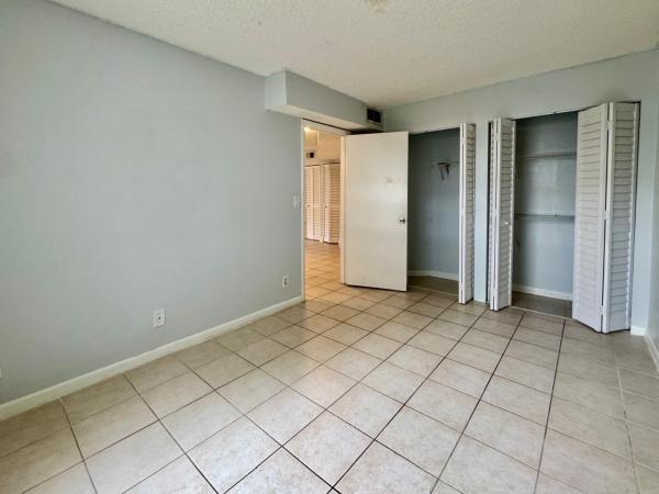 Windmill Lakes, 334 SW 86th Ave #108, Pembroke Pines, Florida 33025, image 3