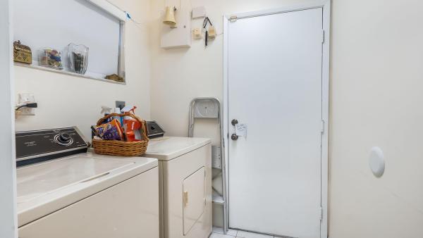 Huntington Pointe, 6353 Royal Manor Cir, Delray Beach, Florida 33484, image 3