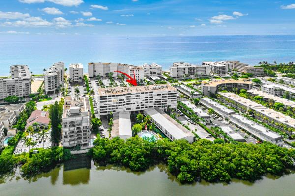 Mayfair House, 3589 S Ocean Blvd #703, South Palm Beach, Florida 33480, image 1