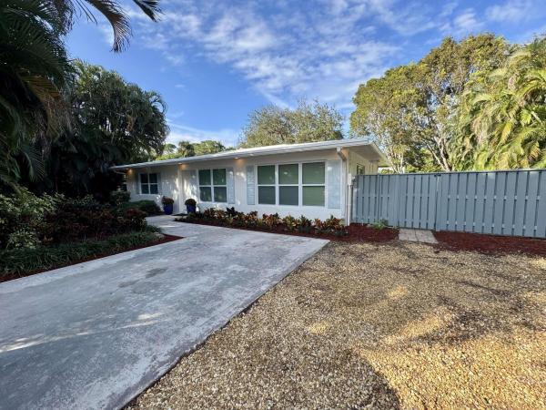 Jupiter No HOA, 219 Old Jupiter Beach Rd, Jupiter, Florida 33477, image 1