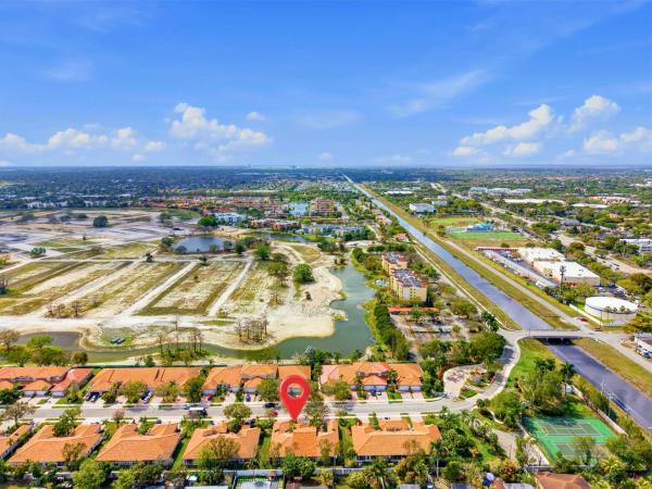 Regency Homes At Fairway Isles, 2920 E Aragon Blvd #3, Sunrise, Florida 33313, image 3