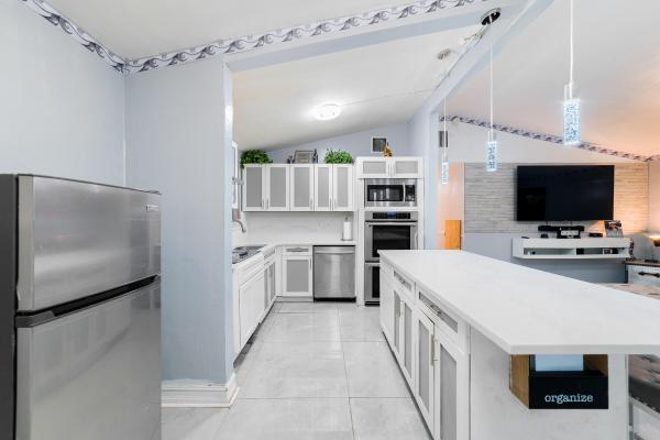 Palm Beach Colony, 735 Hibiscus Dr, Royal Palm Beach, Florida 33411, image 2