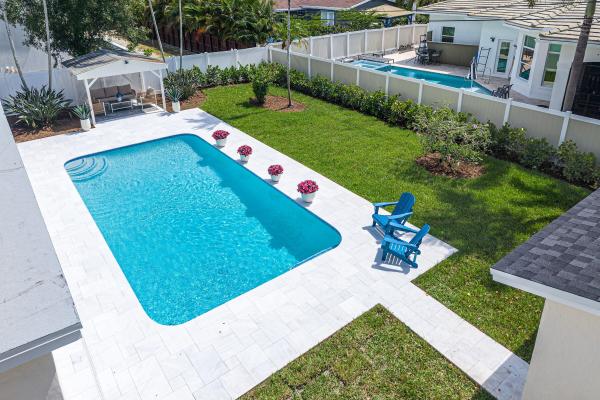 Sunset Manors, 2708 NE 1st Ave, Wilton Manors, Florida 33334, image 2