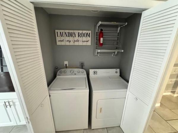 Cinnamon, 5202 Nutmeg Dr, Palm Beach Gardens, Florida 33418, image 2