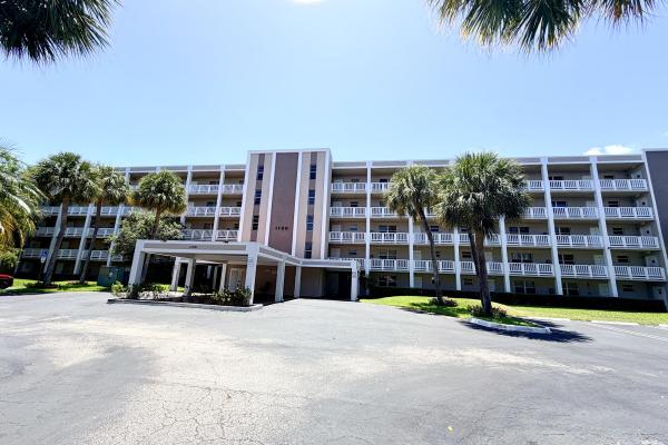 Sherwood Square, 1100 NW 87th Ave #406, Coral Springs, Florida 33071, image 2