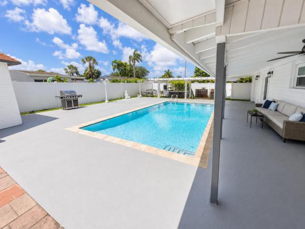Pembroke Ranches, 7120 SW 13th St, Pembroke Pines, Florida 33023, image 1