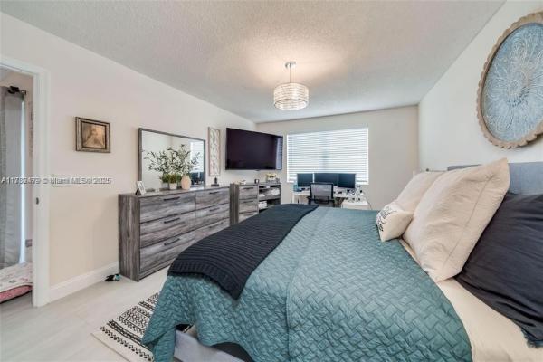 Sunrise Lakes 4, 2560 NW 103rd Ave #406, Sunrise, Florida 33322, image 2