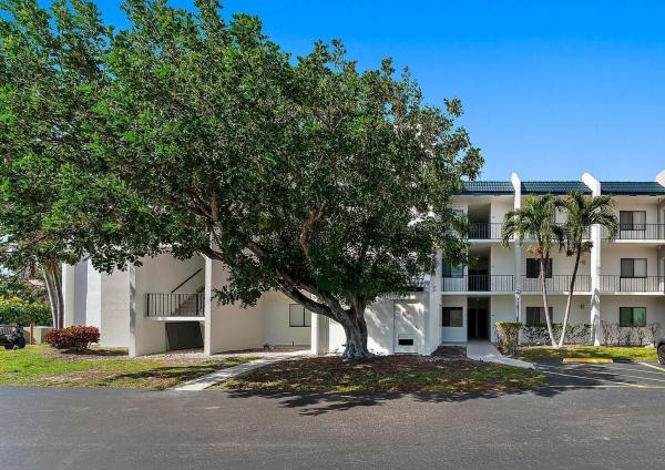Tennis Villas At Jupiter Ocean & Racquet Club, 1605 S Us Highway 1 #V6-104, Jupiter, Florida 33477, image 1