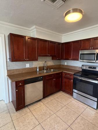 Margate Estates, 5572 SW 6th Ct, Margate, Florida 33068, image 2