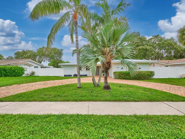 Royal Oaks Hills, 683 SW 2nd St, Boca Raton, Florida 33486, image 1