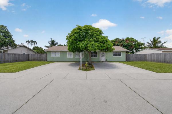 3088 Prince Dr, Lake Worth, Florida 33461, image 1