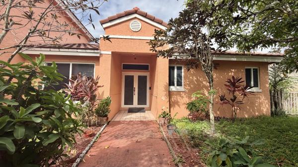 Las Brisas At Coral Bay, 3130 Sunset Cir, Margate, Florida 33063, image 3