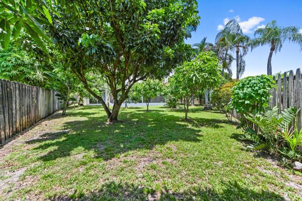 7570 Prescott Ln, Lake Worth, Florida 33467, image 3