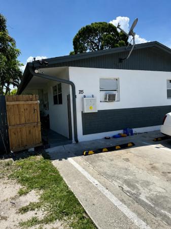 Carver Park, 715 NW 15th Ter #1-3, Fort Lauderdale, Florida 33311, image 1
