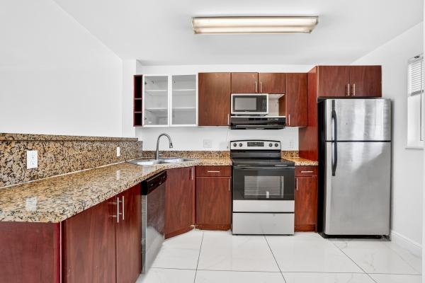 Pompano Beach View, 840 Pine Dr #104, Pompano Beach, Florida 33062, image 3