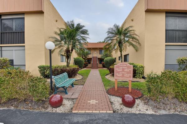Pembridge At Lakes Of Delray, 15216 Lakes Of Delray Blvd #154, Delray Beach, Florida 33484, image 1