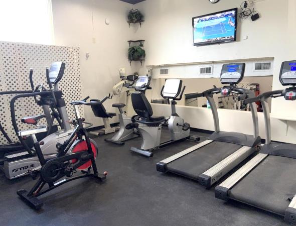Tennis Club McLoughlin, 640 Tennis Club Dr #311, Fort Lauderdale, Florida 33311, image 3