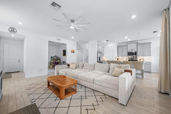 Banyan Court, 1600 Verawood Ln, Delray Beach, Florida 33445, image 3