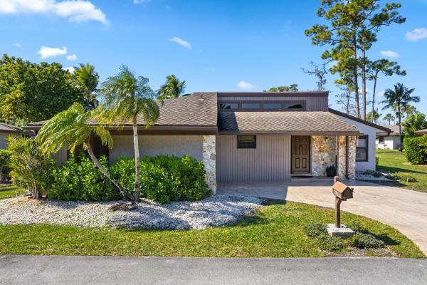 7811 Beechfern Cir #26, Tamarac, Florida 33321, image 2