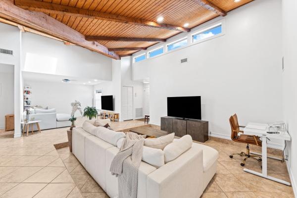 7811 Beechfern Cir #26, Tamarac, Florida 33321, image 1
