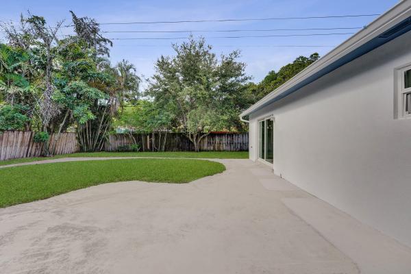 Riverland Village, 3330 SW 18th St, Fort Lauderdale, Florida 33312, image 2