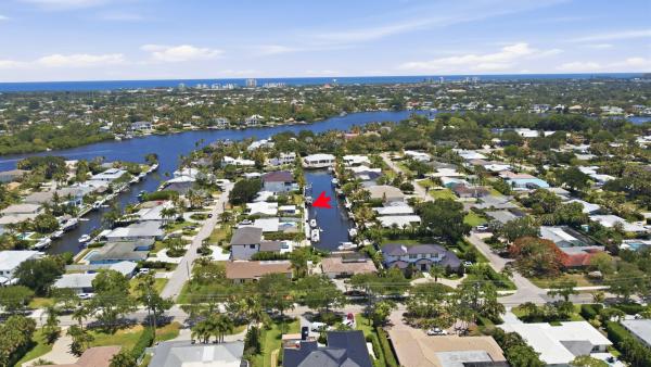 Country Club Point, 16 Leeward Cir, Tequesta, Florida 33469, image 2