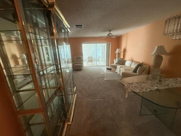 Golden Lakes Village, 197 Lake Susan Ln, West Palm Beach, Florida 33411, image 2