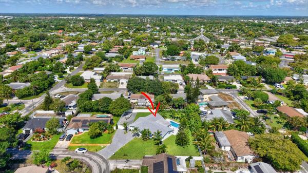 Seacrest Estates, 135 SE 28th Ct, Boynton Beach, Florida 33435, image 3