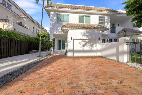 Livermore Estates, 1812 NE 26th Ave, Fort Lauderdale, Florida 33305, image 1