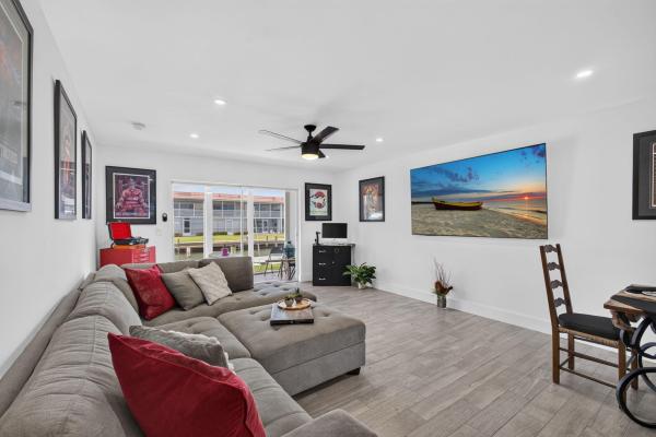Windsor Park South, 110 Wettaw Ln #106, North Palm Beach, Florida 33408, image 3