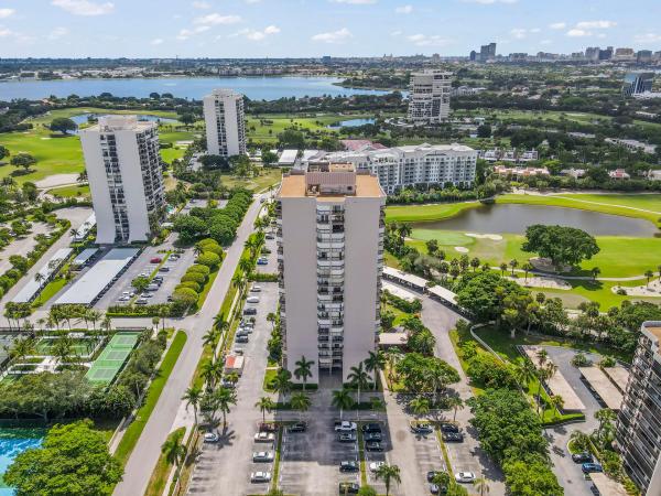 Jefferson Tower, 2425 Presidential Way #1006, West Palm Beach, Florida 33401, image 3
