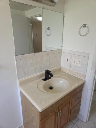 337 Hernando St, Fort Pierce, Florida 34949, image 2