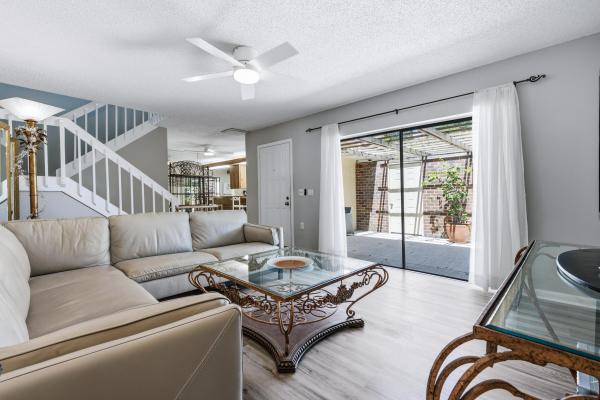 Glenwood Townhomes, 605 6th Ter, Palm Beach Gardens, Florida 33418, image 1