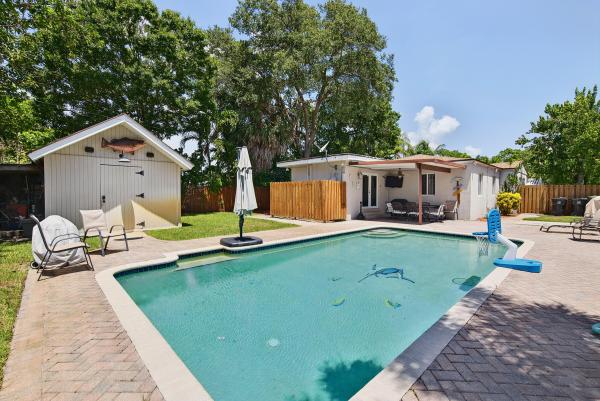 Pinehurst, 800 SW 19th St, Fort Lauderdale, Florida 33315, image 3