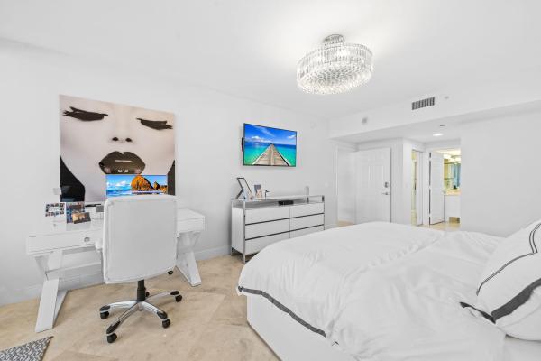 L'Hermitage, 3200 N Ocean Blvd #307, Fort Lauderdale, Florida 33308, image 2