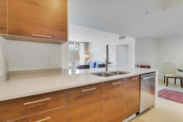 City Palms, 480 Hibiscus St #821, West Palm Beach, Florida 33401, image 2