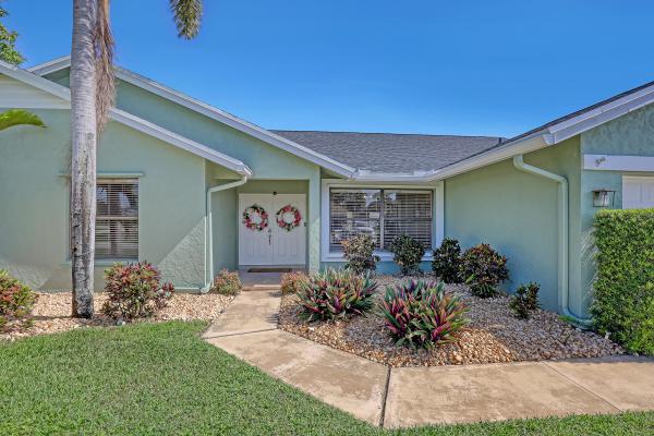 Sugar Pond Manor, 13785 Exotica Ln, Wellington, Florida 33414, image 2