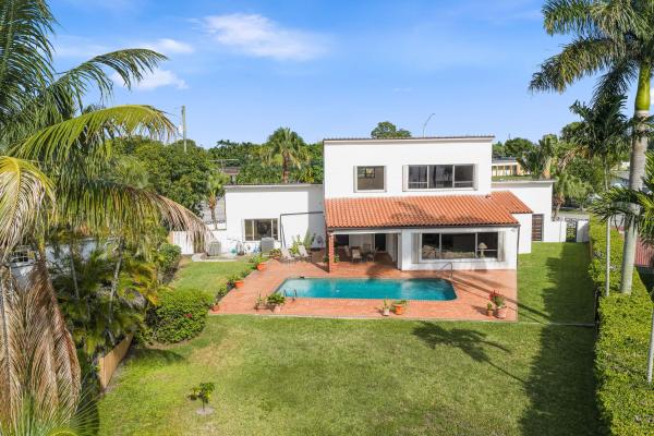 1110 SW 97th Ave, Unincorporated Dade County, Florida 33174, image 2