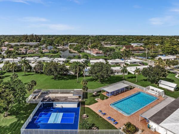 Forsythe Colony 16, 7500 NW 73rd Ave, Tamarac, Florida 33321, image 2