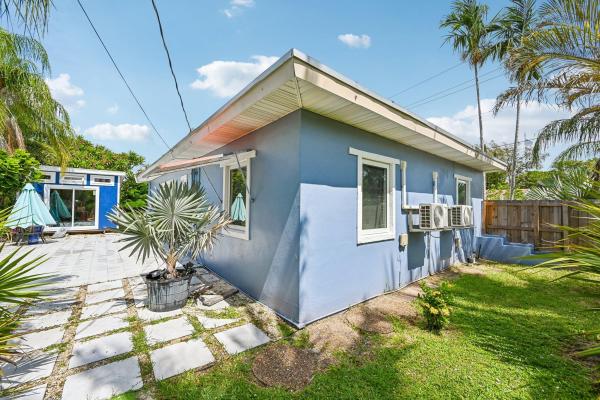 Pompano Isles, 2304 SE 13th Ct, Pompano Beach, Florida 33062, image 2