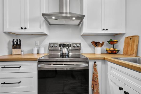 Lakeside Village, 709 Lori Dr #211, Palm Springs, Florida 33461, image 2