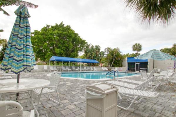 4471 Luxemburg Ct #206, Lake Worth, Florida 33467, image 1