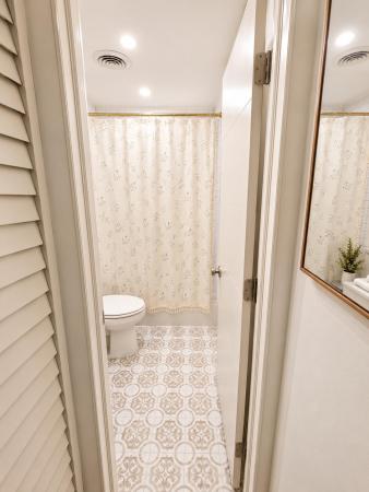 Hollywood Little Ranches, 412 S 24th Ave, Hollywood, Florida 33020, image 1