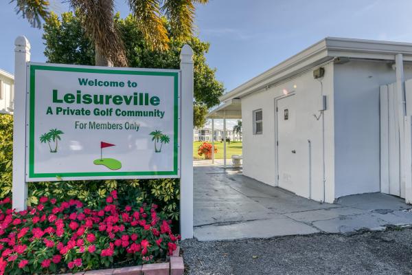 Fairway At Leisureville, 301 S Golf Blvd #277, Pompano Beach, Florida 33064, image 2
