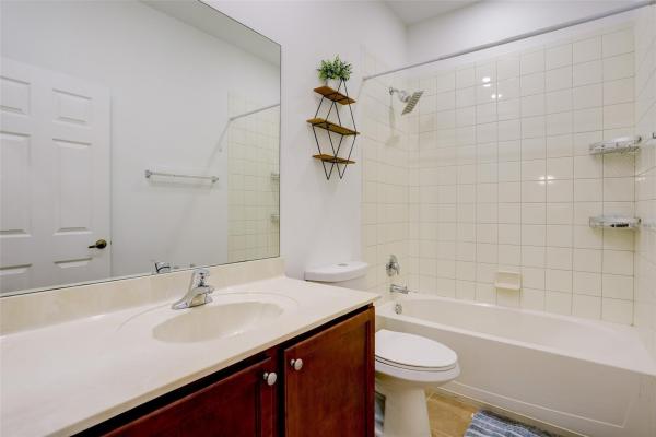 Tuscan Villas, 2851 W Prospect Rd #305, Tamarac, Florida 33309, image 2
