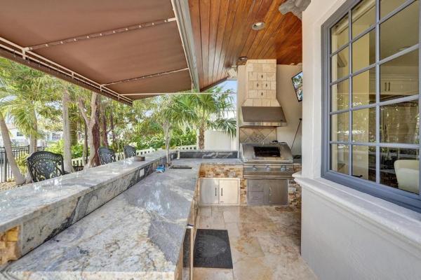 Coral Key Villas, 2340 NE 47th St, Lighthouse Point, Florida 33064, image 2
