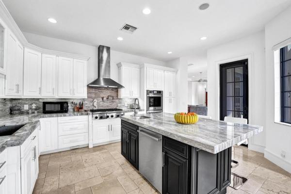 Coral Key Villas, 2340 NE 47th St, Lighthouse Point, Florida 33064, image 2