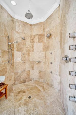 Coral Key Villas, 2340 NE 47th St, Lighthouse Point, Florida 33064, image 3